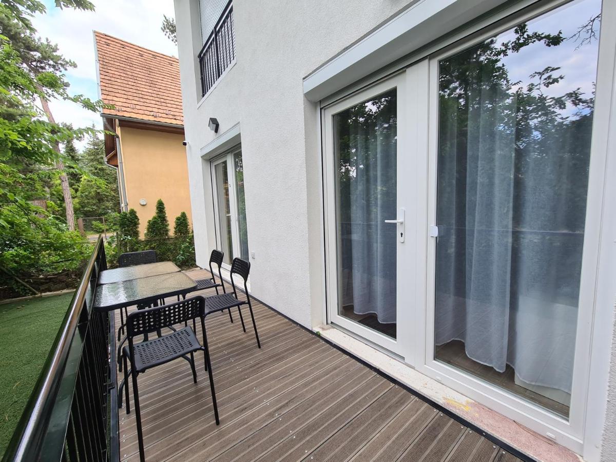 Oet Fenyo Apartmanhaz Siófok Zewnętrze zdjęcie