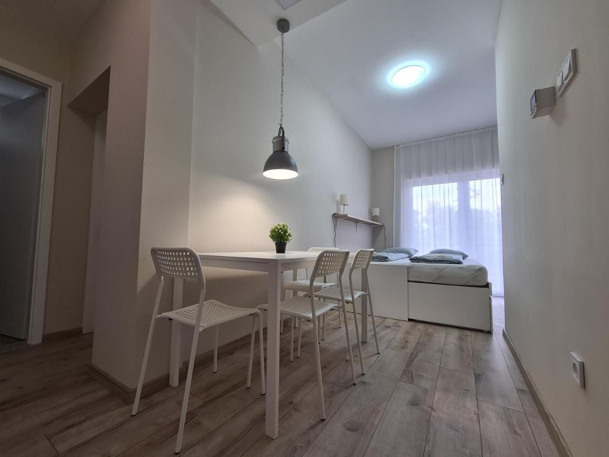 Oet Fenyo Apartmanhaz Siófok Zewnętrze zdjęcie