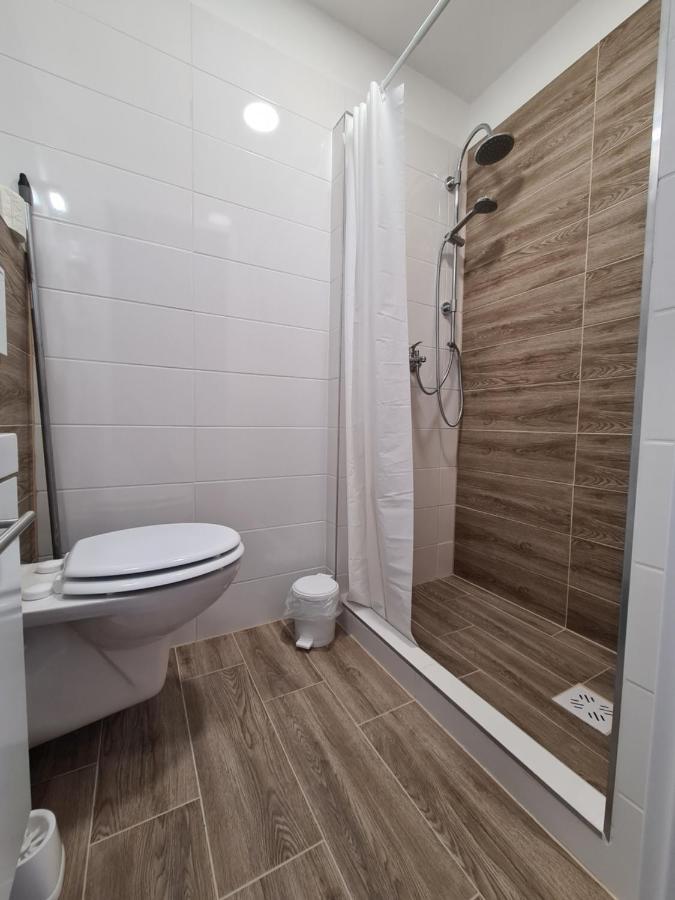 Oet Fenyo Apartmanhaz Siófok Zewnętrze zdjęcie